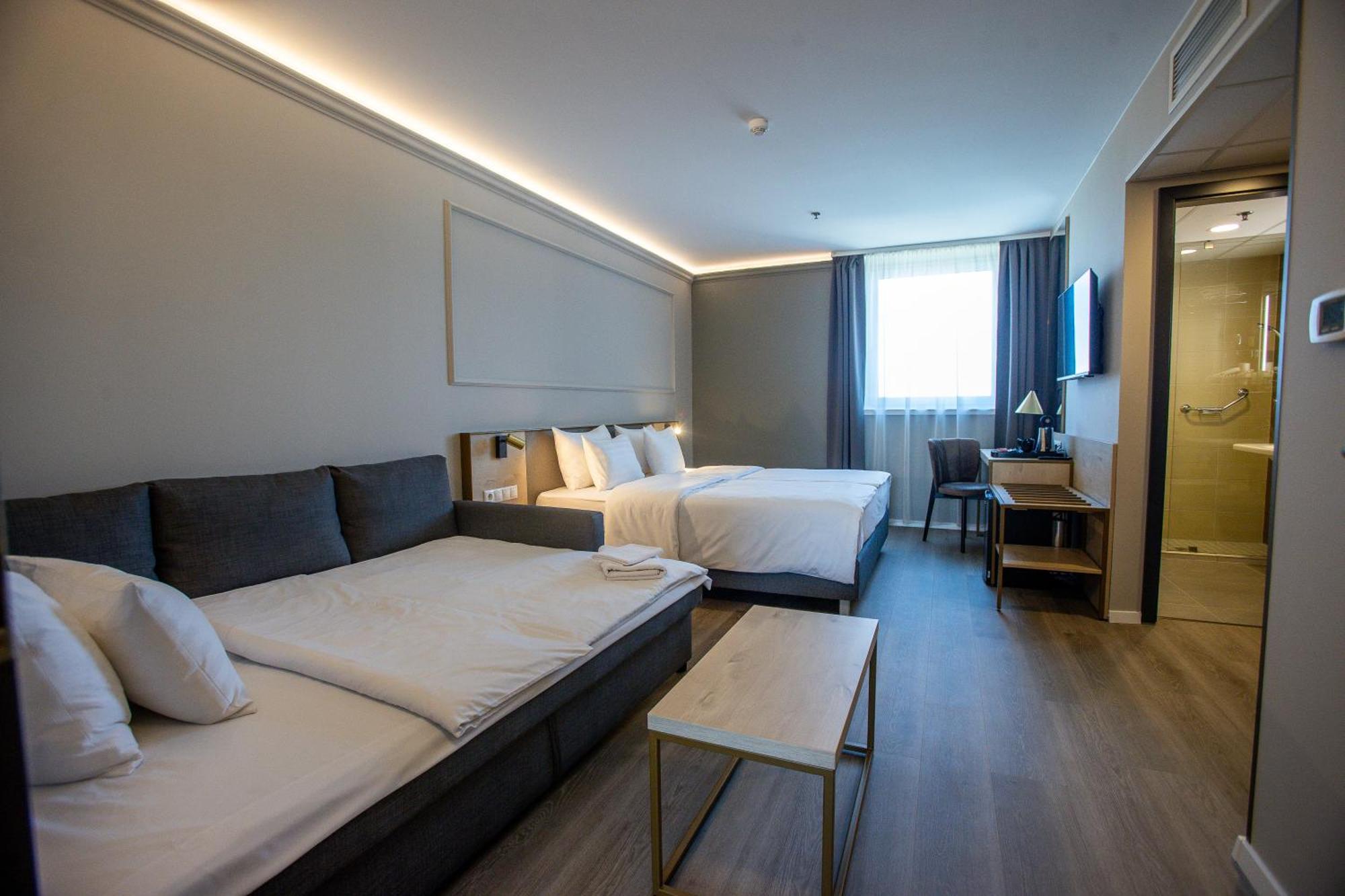 Expo Tower By Mellow Mood Hotels บูดาเปสต์ ภายนอก รูปภาพ